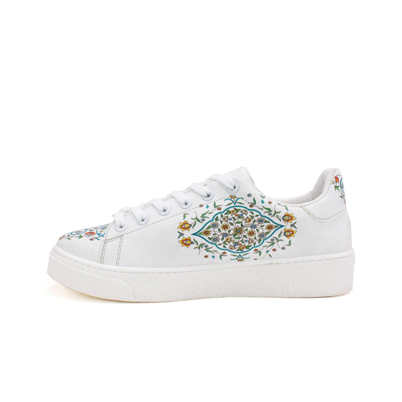Sneaker Shoes GVB108